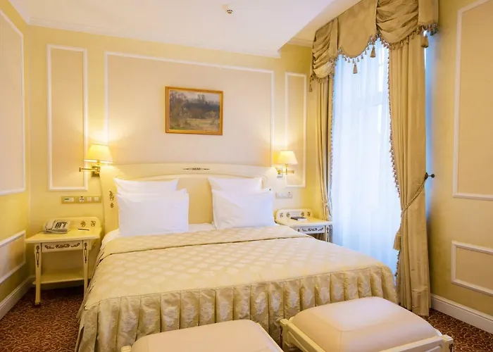 Отель Europe 5*