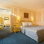 Europe Hotell 5*